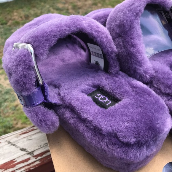 UGG Fuzz Yeah Slippers - Picture 10 of 11